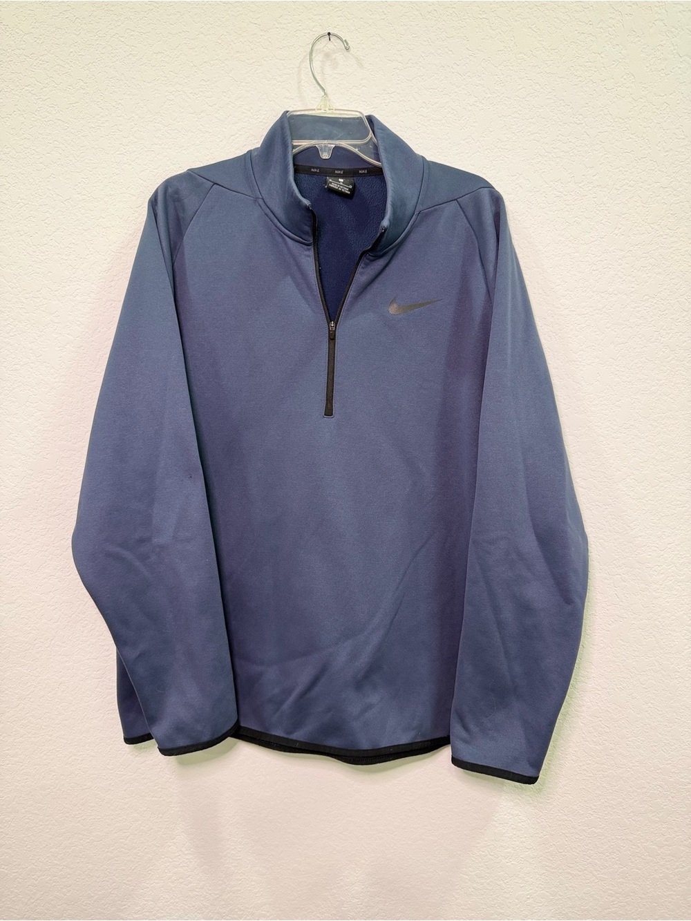 Nike Men’s Navy Blue Quarter-Zip Performance Pullover